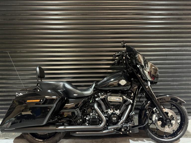 HARLEY-DAVIDSON TOURING FLHXS Street Glide Special Stage 2  Ohlins Rockford 