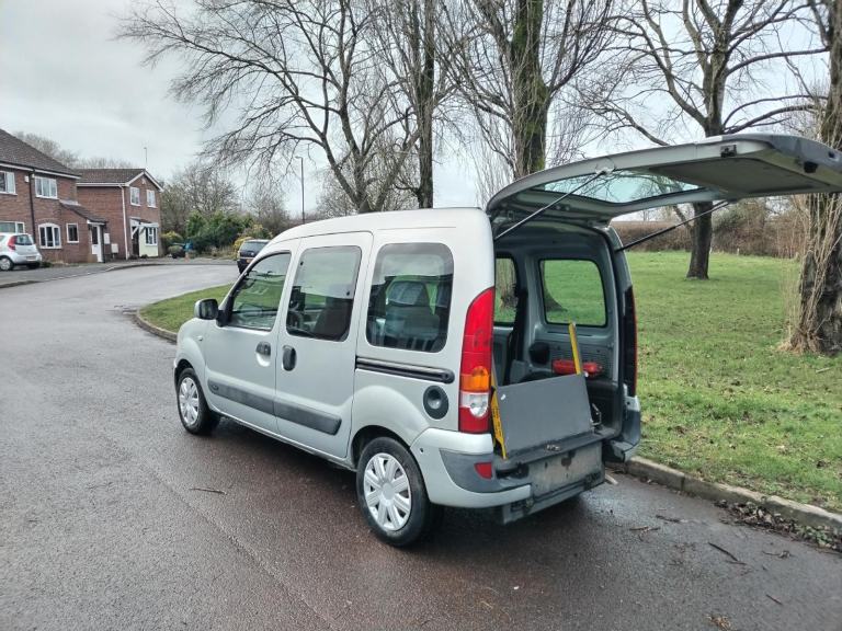 07 AUTO AUTOMATIC RENAULT KANGOO WAV WHEEELCHAIR 1.6 PETROL 12 MOT 