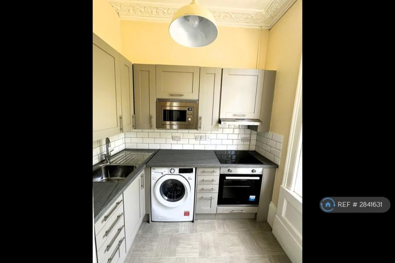 1 bedroom flat in Albion Terrace, Bath, BA1 (1 bed) (#2841631)