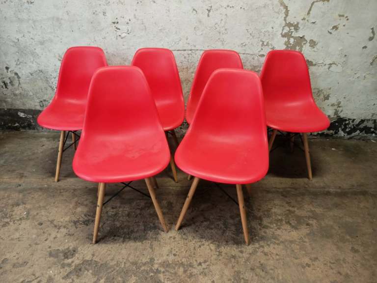 Set of 6 Ikea dining chairs 