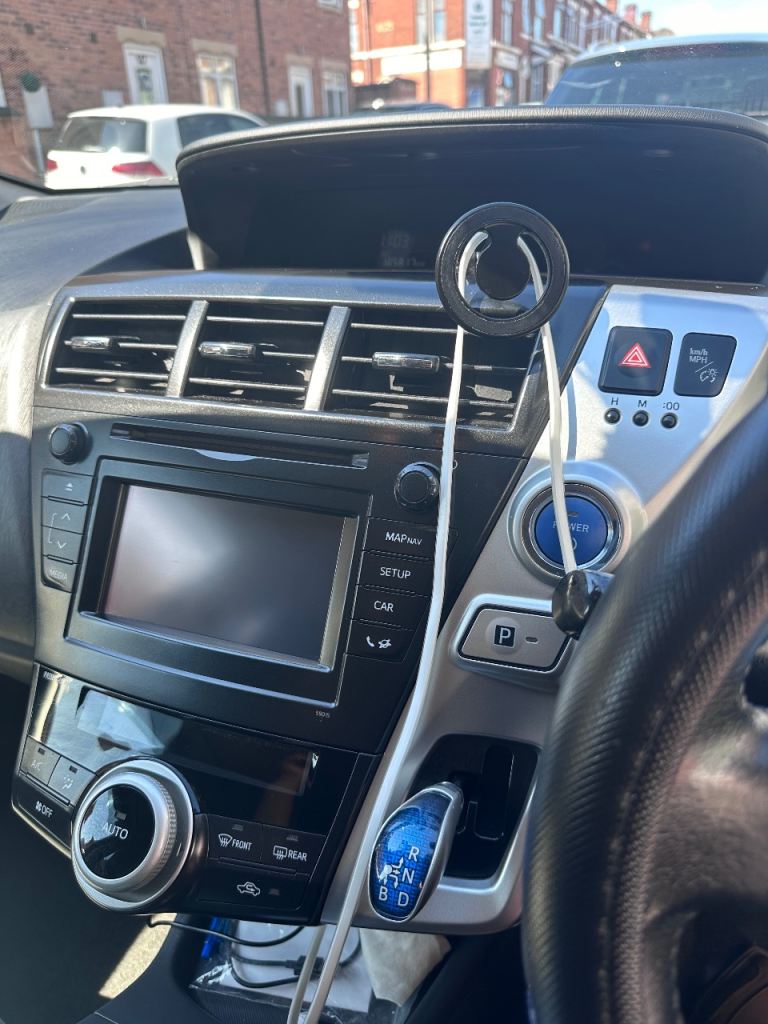 Toyota Prius plus 7 sets uk model 