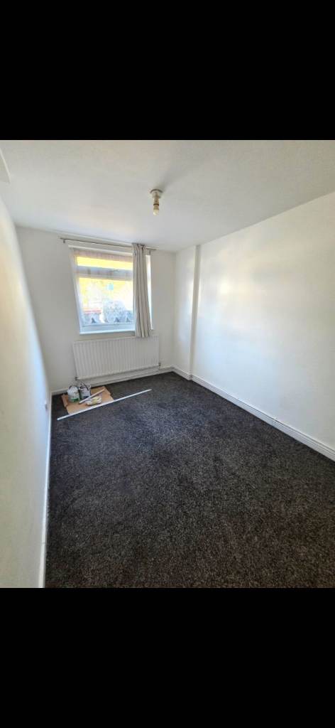 Studio flat in Crawley 