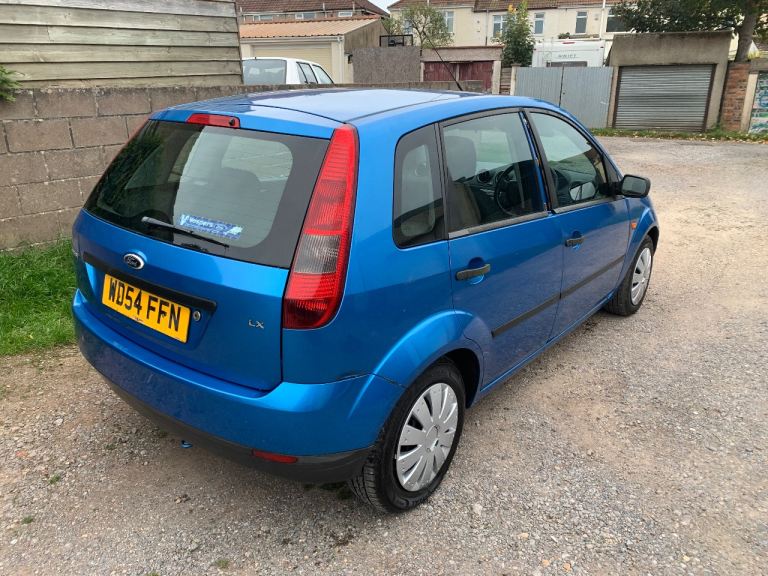 Ford fiesta 1.4 petrol manual 5 doors mot next year 2026 logbook , service history 3 keys 