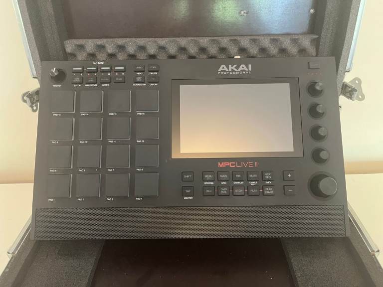 Akai Professional MPC Live II Standalone Sequencer/Studio & Flight Case