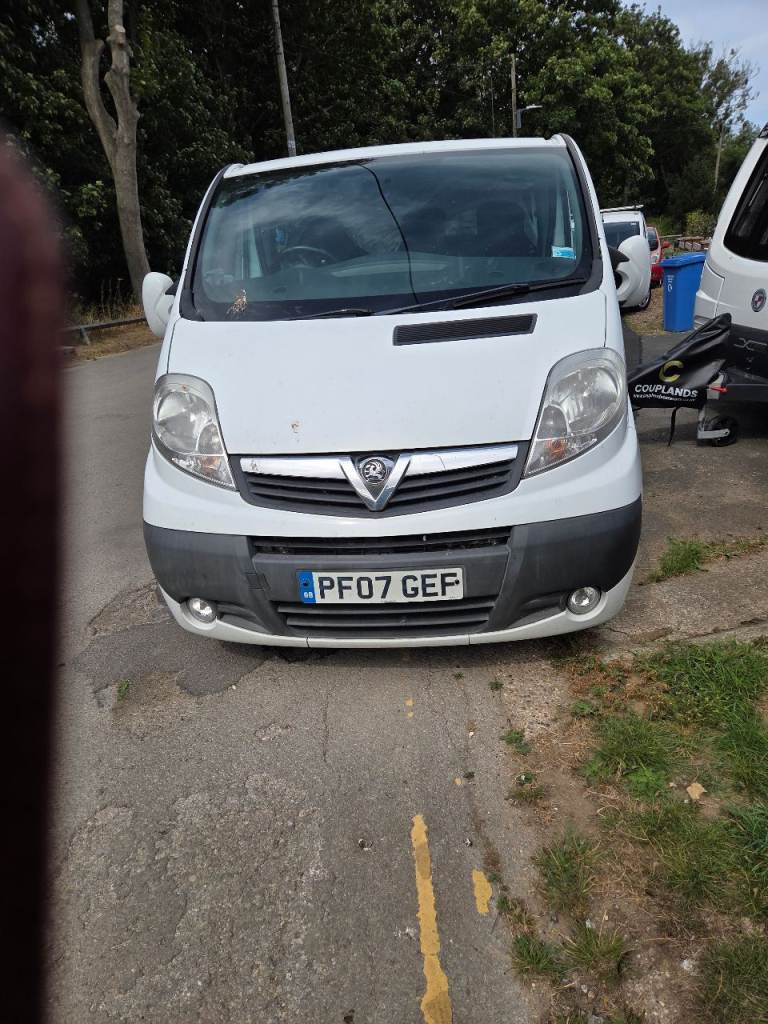 Vauxhall, VIVARO, sportive crewcab Van, 2013, Manual, 1995 (cc)