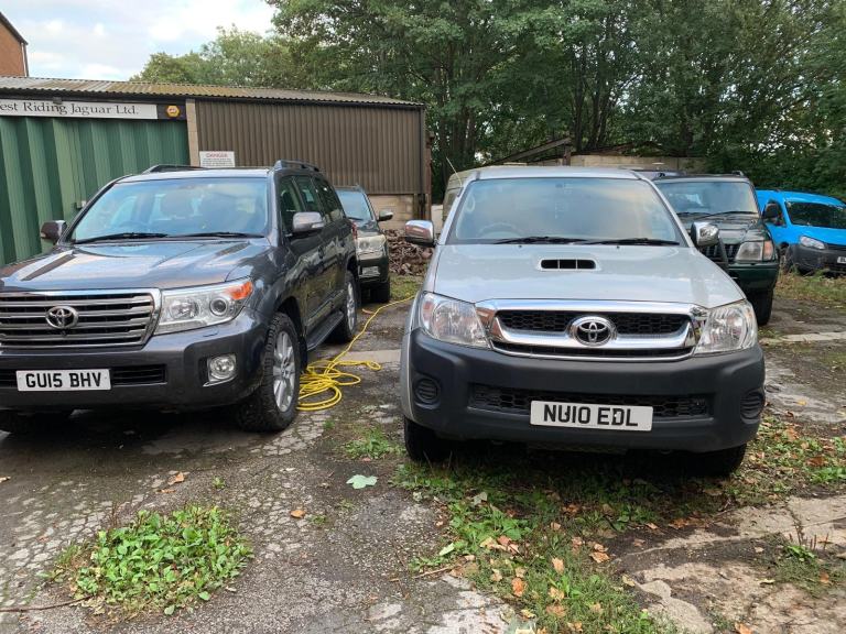 2010 Toyota Hilux HL3 2.5 D-4D DOUBLE CAB 4x4 PICKUP WITH A VERY SOLID UNDERSIDE