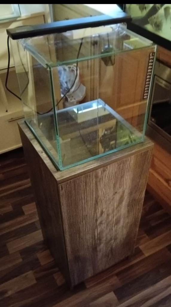 Aqua one fish tank with stand heater and light glass lid