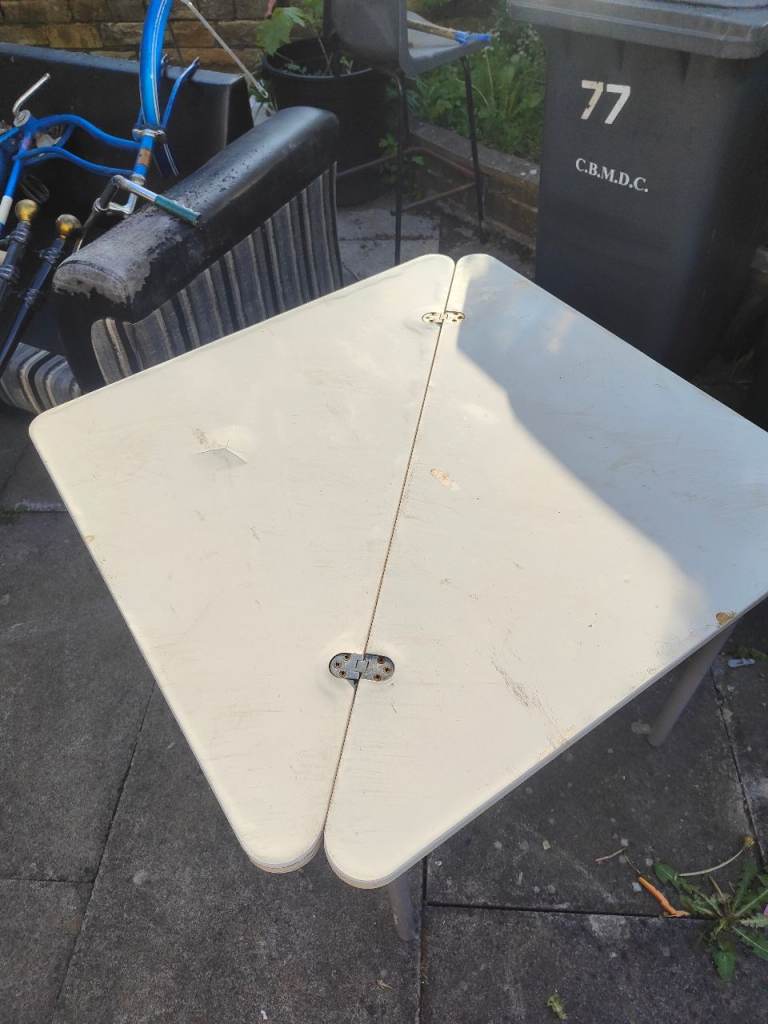 Free table