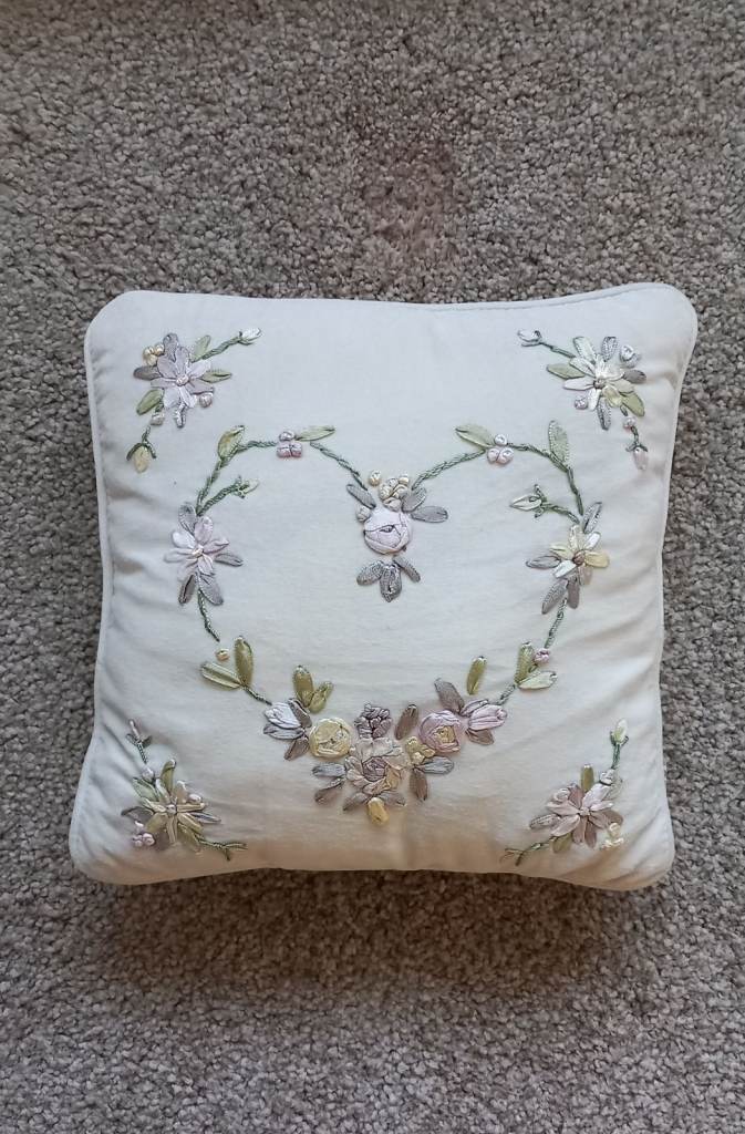 Cream Embroidered Cushion with Floral Heart Design – Good Condition
