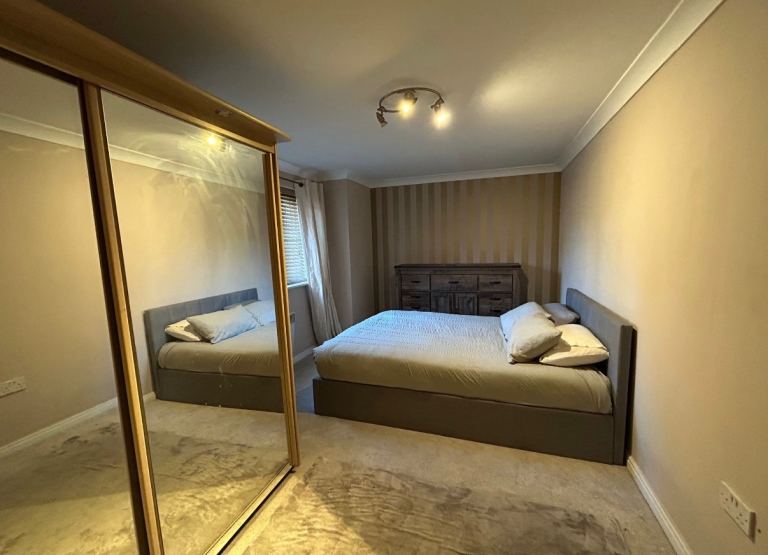 2 bedroom apartment