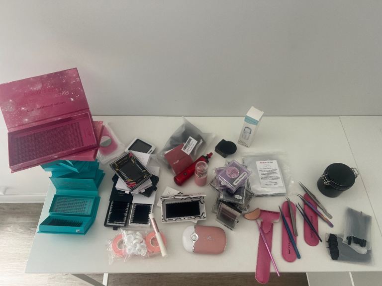 Professional Lash Extension Kit – Barely Used