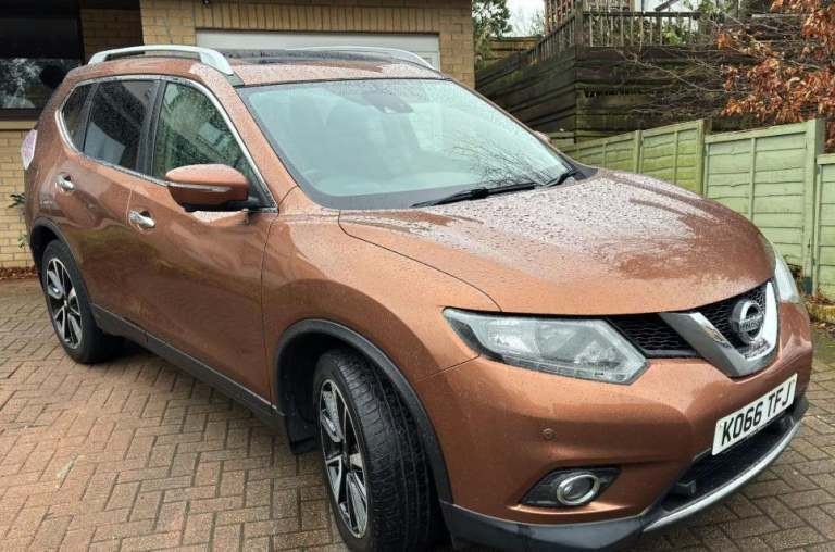 2017 Nissan X-Trail 2.0 dCi N-Vision 5dr 4WD Xtronic SUV DIESEL Automatic