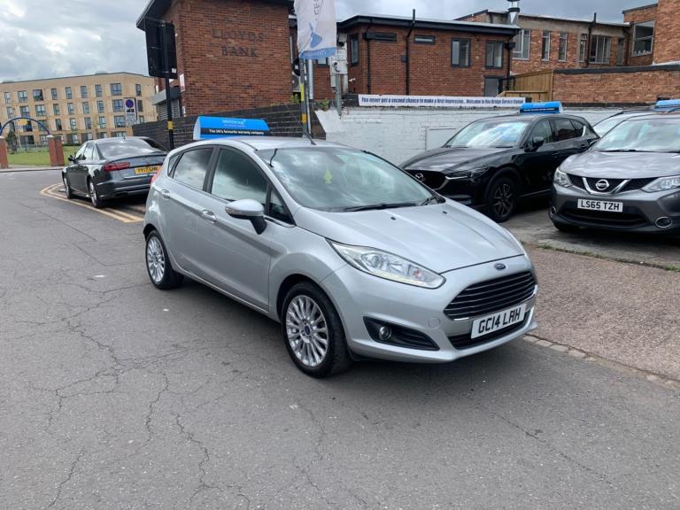 2014 Ford Fiesta 1.0T EcoBoost Titanium Silver 5 doors Petrol Manual Ulez 