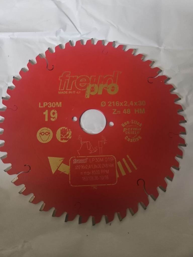 Circular/mitre saw blade