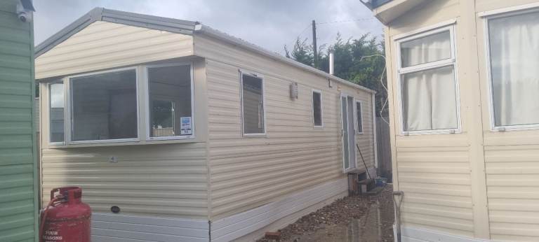 2 bedroom caravan