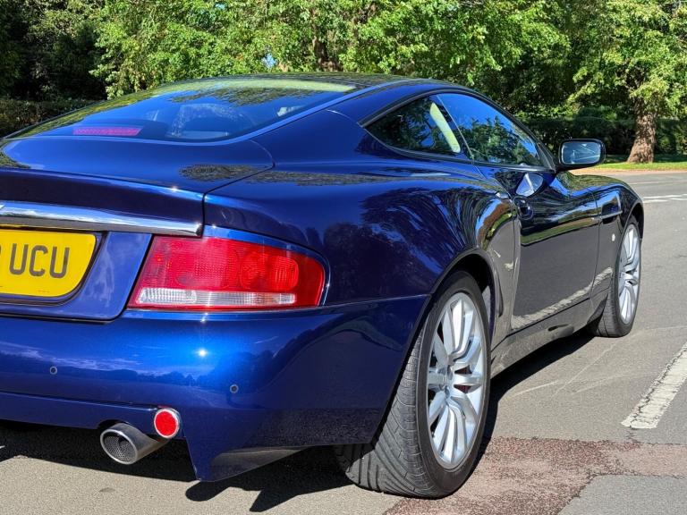 2004 Aston Martin Vanquish 5.9 Coupe 2dr Petrol Manual (396 g/km, 460 bhp) COUPE Petrol Manual
