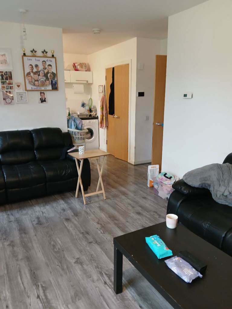 2 BEDROOM GROUND FLOOR NEWISH BUILD IBROX