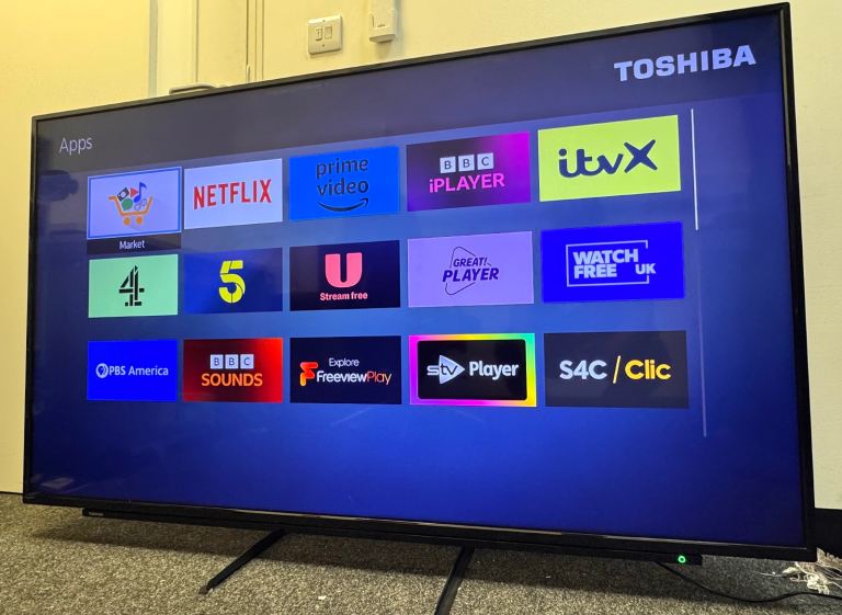 65” 4K Toshiba Smart   WiFi Ultra Hd led tv   Good working condition