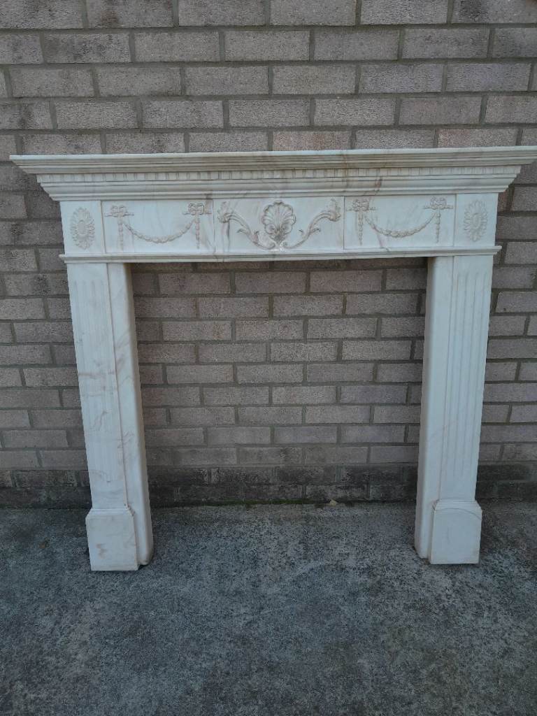 Fireplace mantle surround 