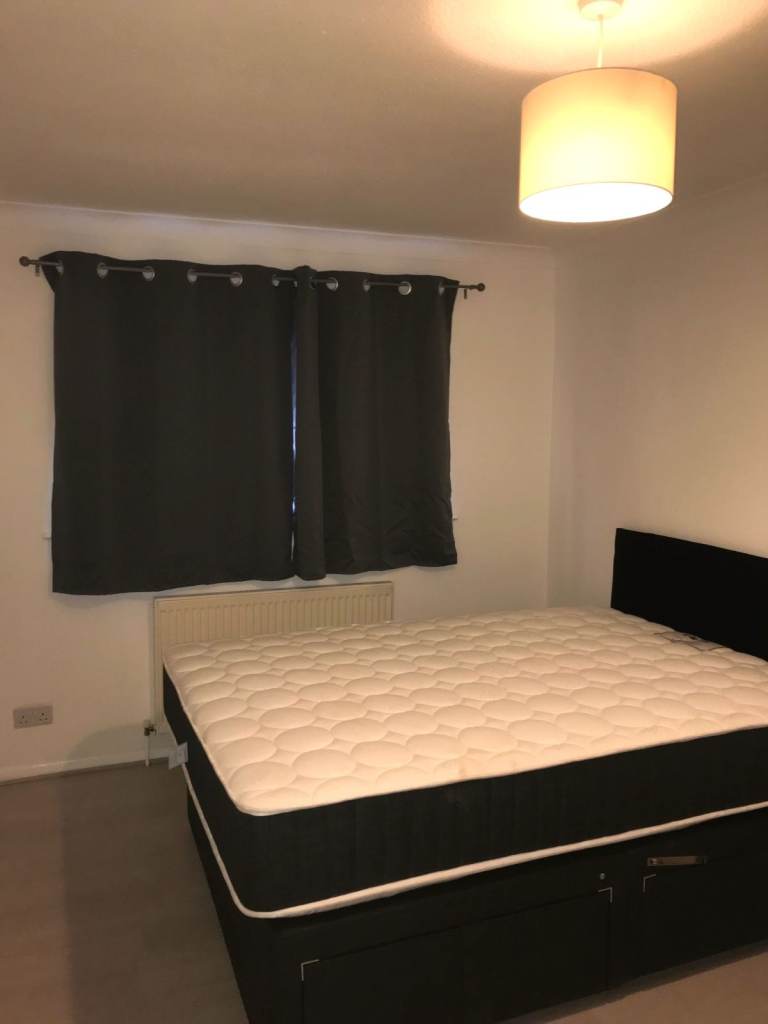 Private house Fabulous modern 1 bedroom fully furnished in quiet area BELVEDERE DA17