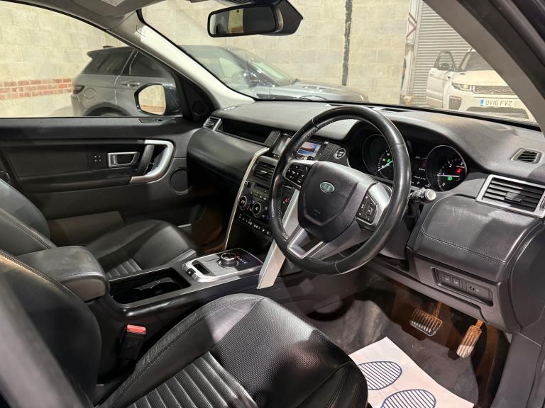 2016 Land Rover Discovery Sport 2.0 TD4 HSE Luxury SUV 5dr Diesel Auto 4WD Euro