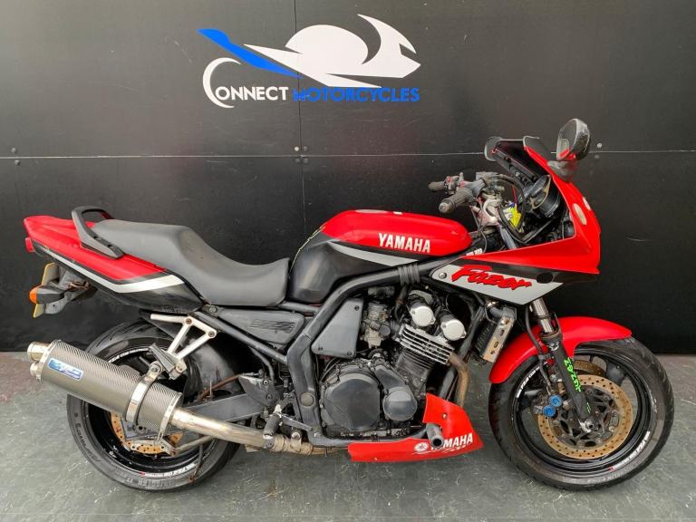 YAMAHA FZS 600 FAZER PROJECT BIKE 2000 HPI CLEAR