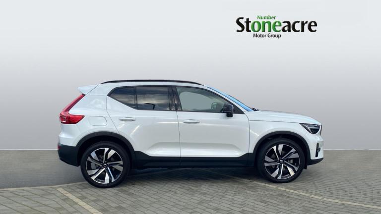 2024 Volvo XC40 2.0 B3 MHEV Ultimate SUV 5dr Petrol Hybrid DCT Auto Euro 6 (s/s) (163 ps) ESTATE ...