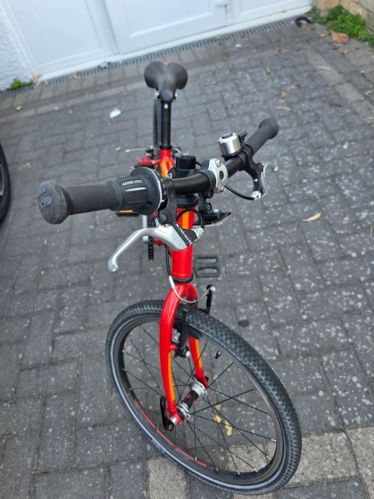 Islabikes Beinn 20" Kids Bike – Good Condition with Kickstand