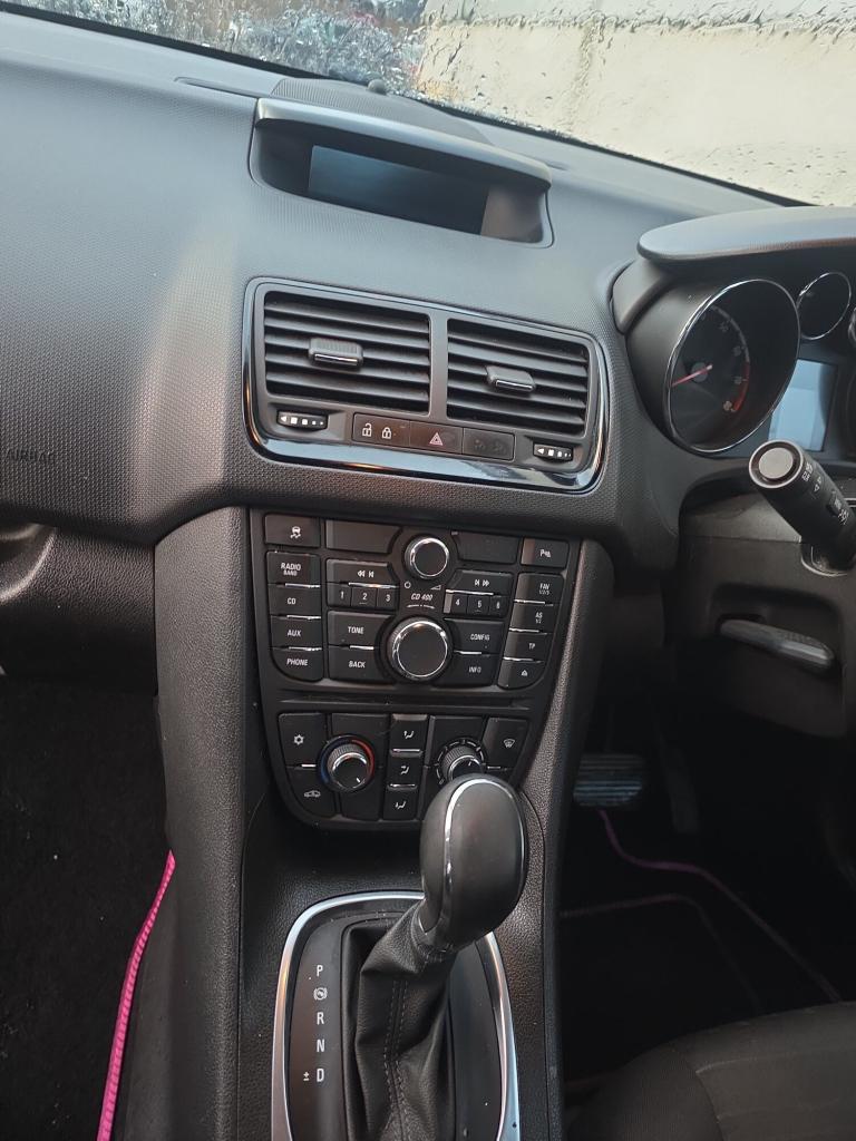 2017 Vauxhall Meriva 1.4T 16V Club 5dr Auto MPV Petrol Automatic