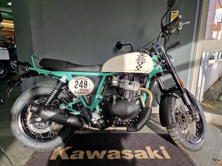 2026 Royal Enfield Interceptor Bear 650