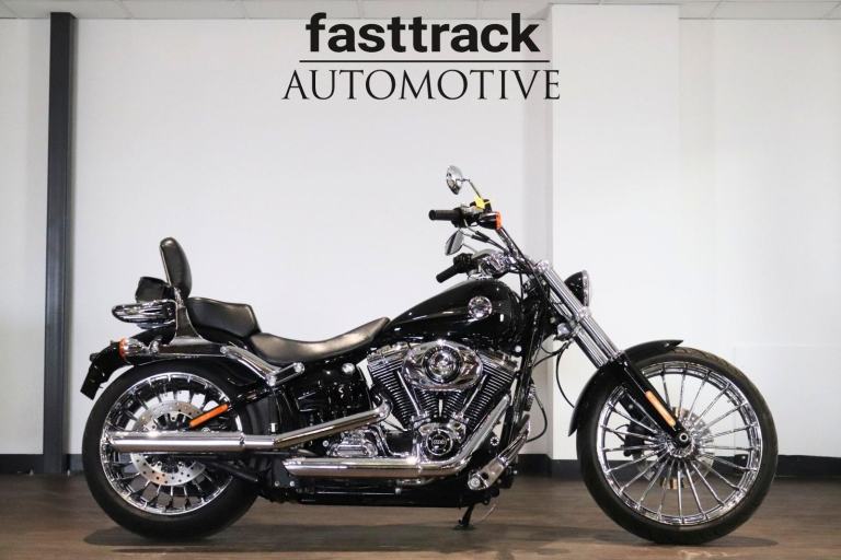 Harley Davidson FXSB 103 BREAKOUT 1690 2014 - STUNNING CLEAN | FULL HSTORY | V&H