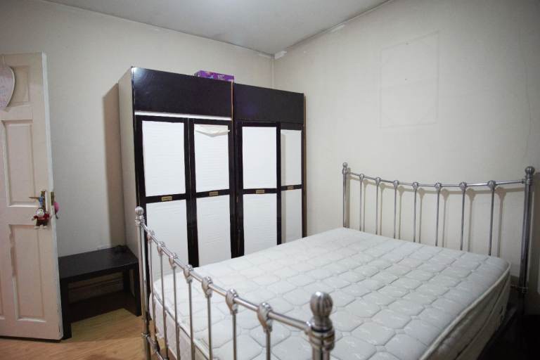 Impressive 5-bedroom semi-detached house available to rent in Harrow, HA1