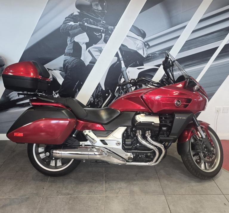 2014 HONDA CTX1300
