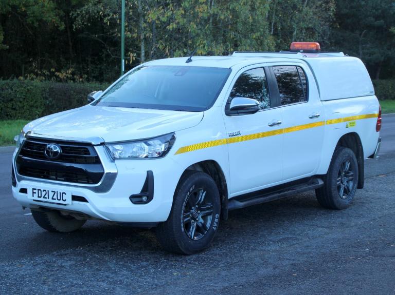 2021 Toyota Hilux 2.4 D-4D Icon Pickup Double Cab 4dr Diesel Manual 4WD Euro 6