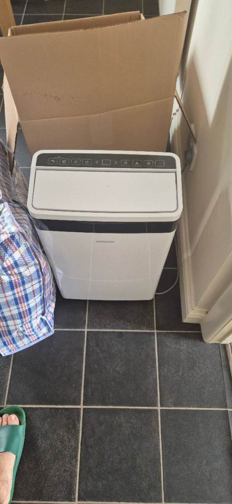 Dehumidifier 