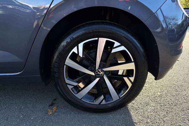 2025 Volkswagen Polo 1.0 TSI Match 5dr DSG | Parking sensors | Rear Camera Hatchback PETROL Autom...