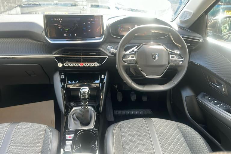  Peugeot 208 1.2 Puretech Allure Hatchback 5dr Petrol Manual Euro 6 s/s 100 Ps