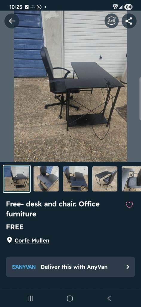 Office desk and chair