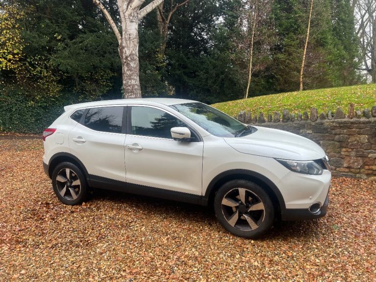 Nissan, QASHQAI, Hatchback, 2015, Manual, 1197 (cc), 5 doors