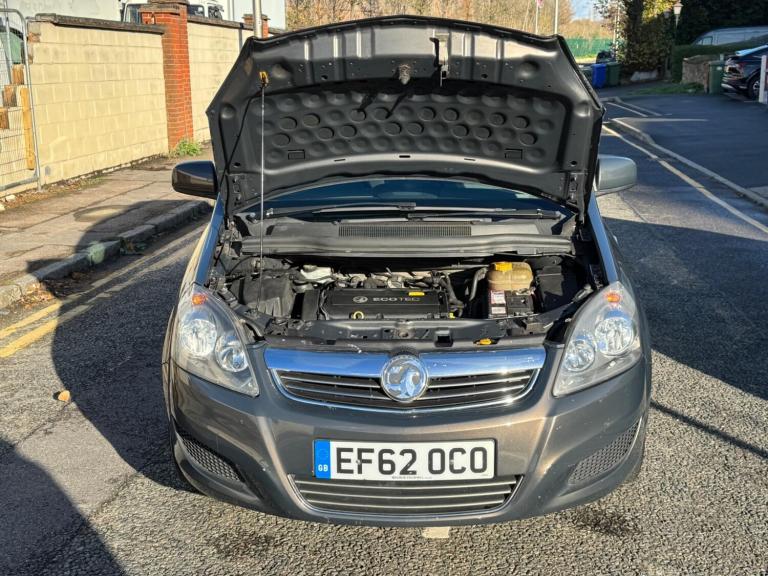 2012 Vauxhall Zafira 1.6 16V Exclusiv Euro 5 5dr MPV Petrol Manual