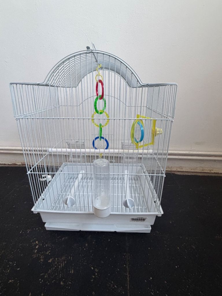 Bird cage with down protector with mirror and olimpic