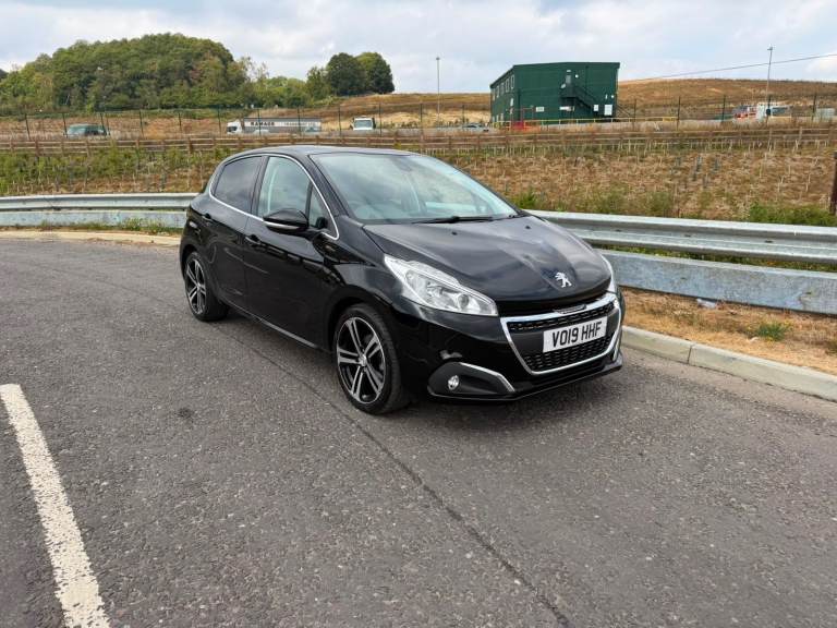 Peugeot, 208, Hatchback, 2019, Manual, 1199 (cc), 5 doors