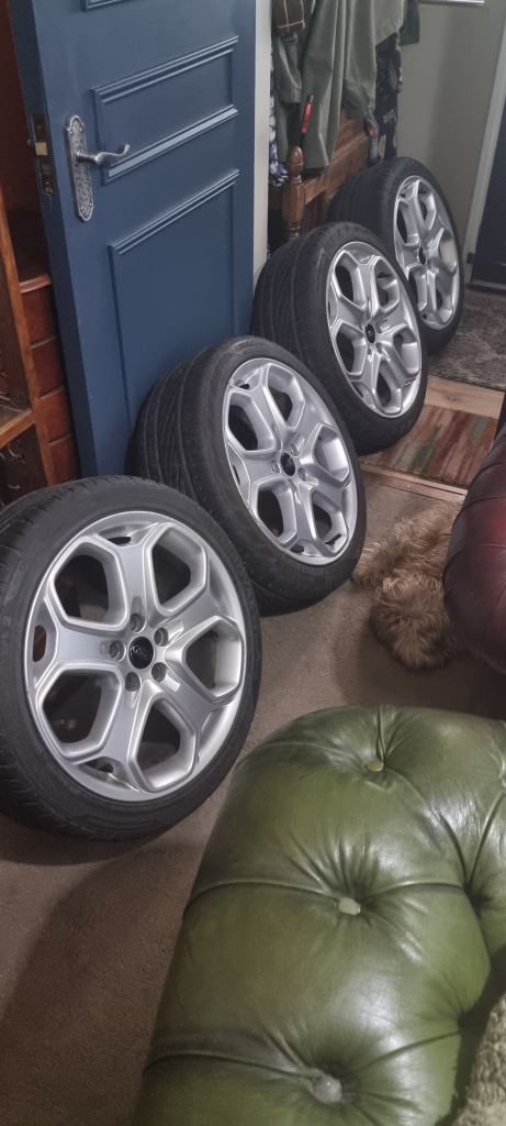 MK2 & FACELIFT FORD FOCUS. ST. MONDEO AND TRANSIT CONNECT AND MORE 18 INCH ALLOYS