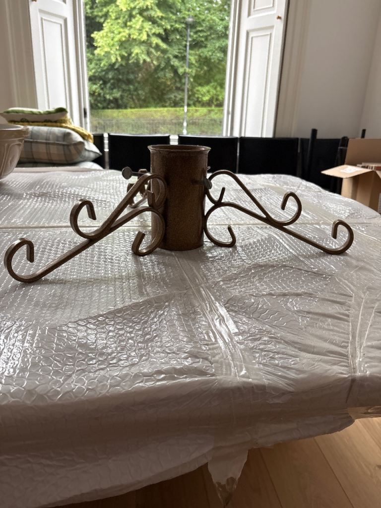 Metal Christmas Tree Stand – Good Condition