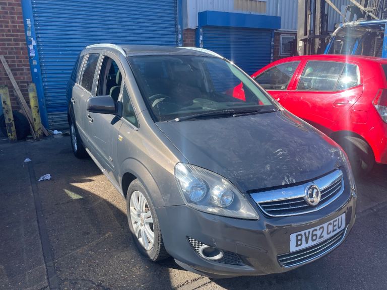 VAUXHALL ZAFIRA DESIGN NAV 62 PLATE(2012)1.6