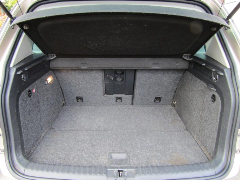 2015 Volkswagen Tiguan 2.0 TDi BLUEMOTION SPORT 4WD DSG 5DR LHD 4x4 Diesel Automatic