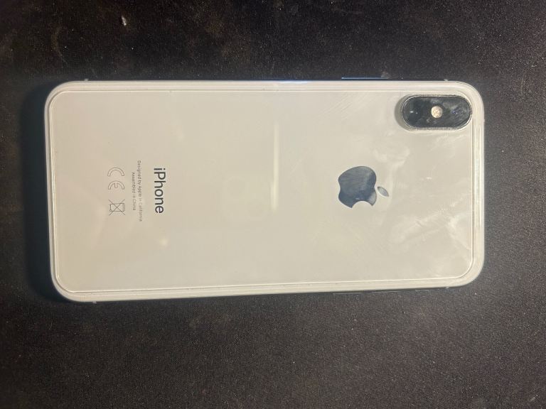 Apple iPhone XS 64GB Unlocked - 73% Battery Health