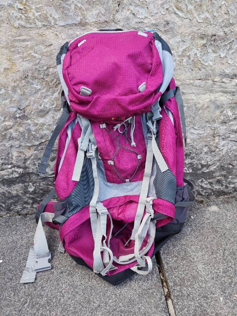 Backpack and rain cover