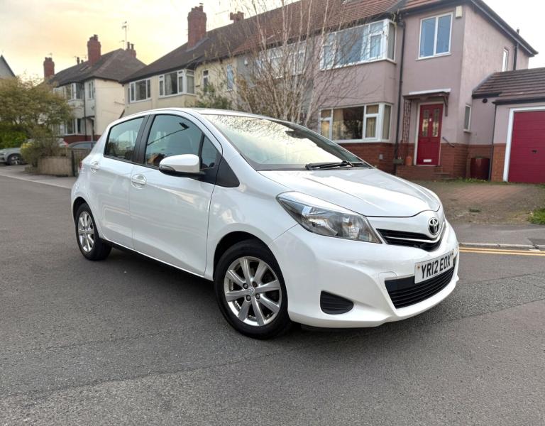 2012 Toyota Yaris 1.33 VVT-i TR 5dr Multidrive S HATCHBACK Petrol Manual