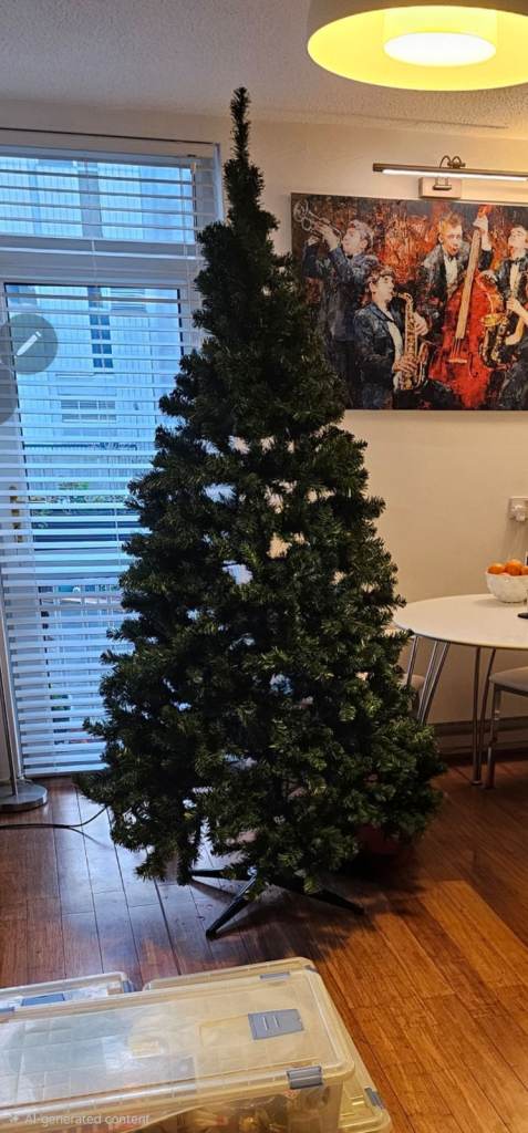 Lovely 6ft Artificial Christmas Tree – Good Condition
